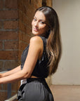BLUSA CUELLO V NEGRA