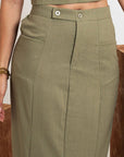 FALDA MAXI CON BOLSILLOS LATERALES VERDE