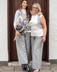 PANTALÓN BAGGY BOTÓN GRIS